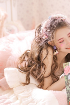 留在娘家的儿媳妇中语怎么说